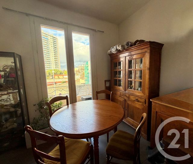 Appartement F5 à vendre - 4 pièces - 96,61 m2 - Toulon - 83 - PROVENCE-ALPES-COTE-D-AZUR