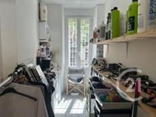 Commerce &agrave; louer - 47,29 m2 - 83 - PROVENCE-ALPES-COTE-D-AZUR