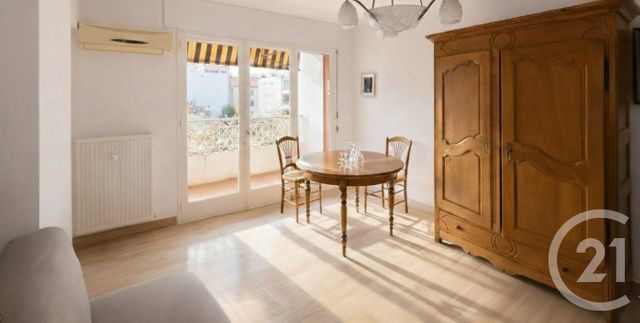 Appartement F2 &agrave; vendre - 2 pi&egrave;ces - 50 m2 - Toulon - 83 - PROVENCE-ALPES-COTE-D-AZUR