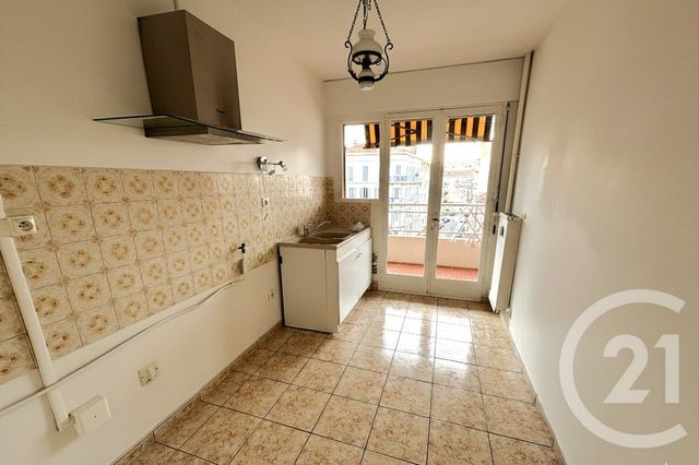 Appartement F2 &agrave; vendre - 2 pi&egrave;ces - 50 m2 - Toulon - 83 - PROVENCE-ALPES-COTE-D-AZUR