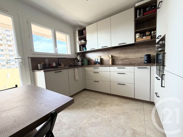 Appartement F4 &agrave; vendre - 4 pi&egrave;ces - 90 m2 - Toulon - 83 - PROVENCE-ALPES-COTE-D-AZUR