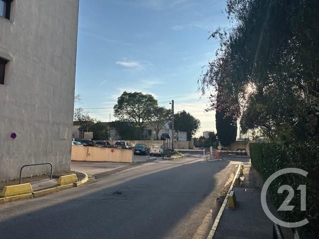 Parking &agrave; vendre - 12,50 m2 - La Valette Du Var - 83 - PROVENCE-ALPES-COTE-D-AZUR